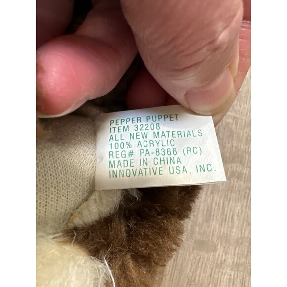 Vintage AGS Pepper Dog Hand Puppet 100% Acrylic Brown & White - Picture 4 of 4